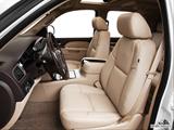  Front seats from Drivers Side photo
